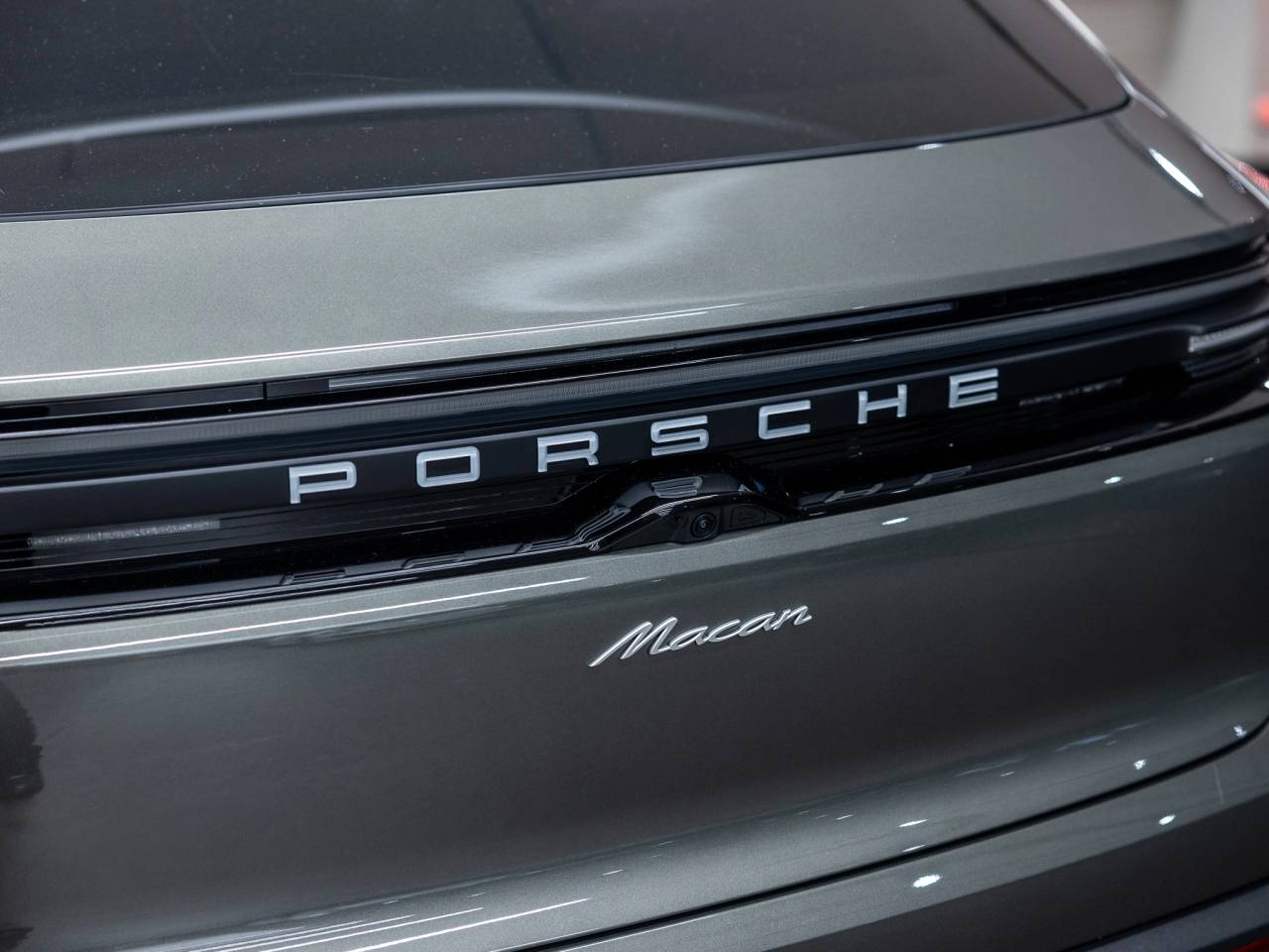 2026 Porsche Macan Macan Electric