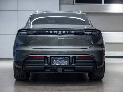 2026 Porsche Macan Macan Electric