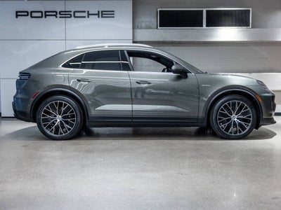 2026 Porsche Macan Macan Electric