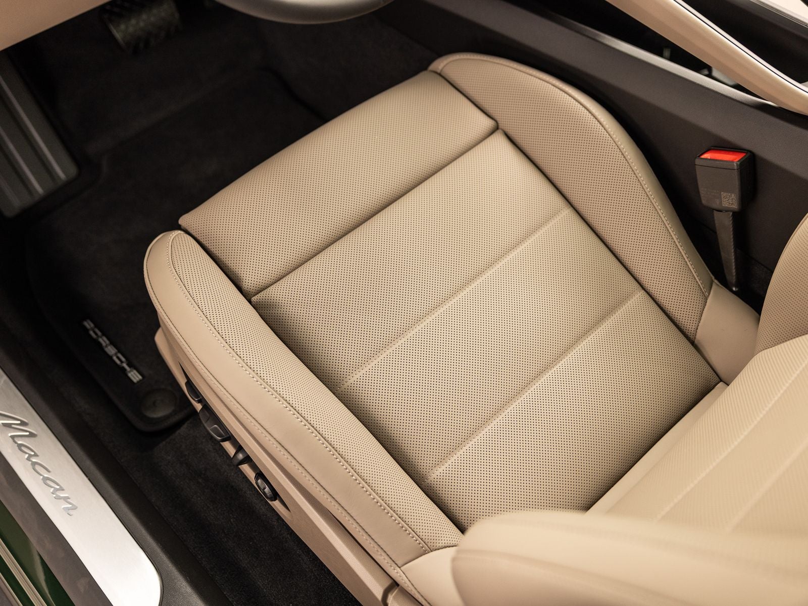 2026 Porsche Macan Macan Electric