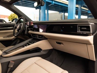 2026 Porsche Macan Macan Electric