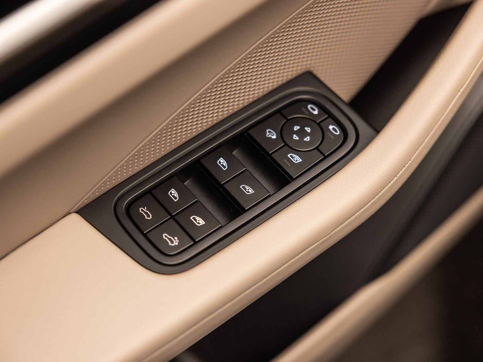 2026 Porsche Macan Macan Electric