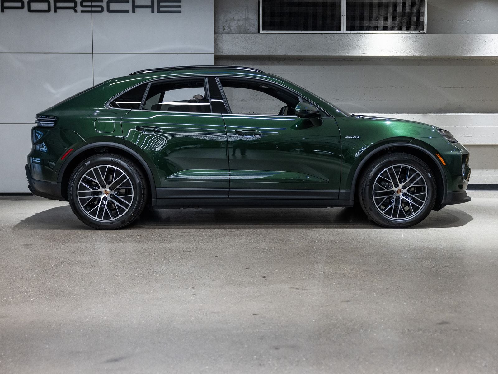 2026 Porsche Macan Macan Electric