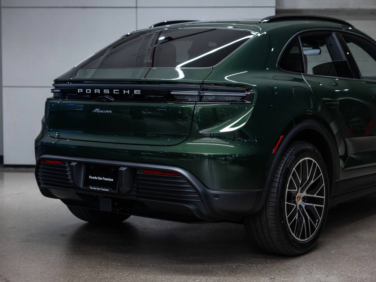 2026 Porsche Macan Macan Electric