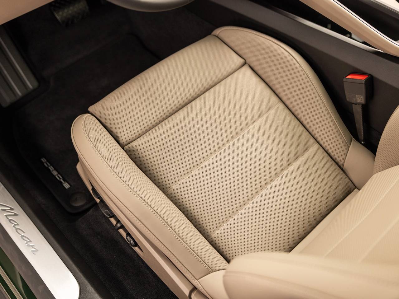 2026 Porsche Macan Macan Electric