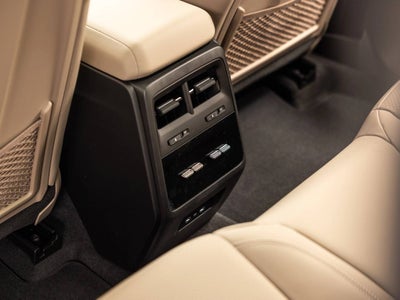 2026 Porsche Macan Macan Electric