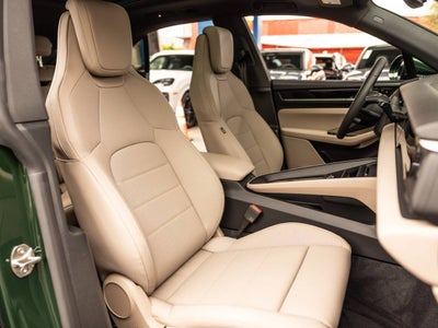 2026 Porsche Macan Macan Electric