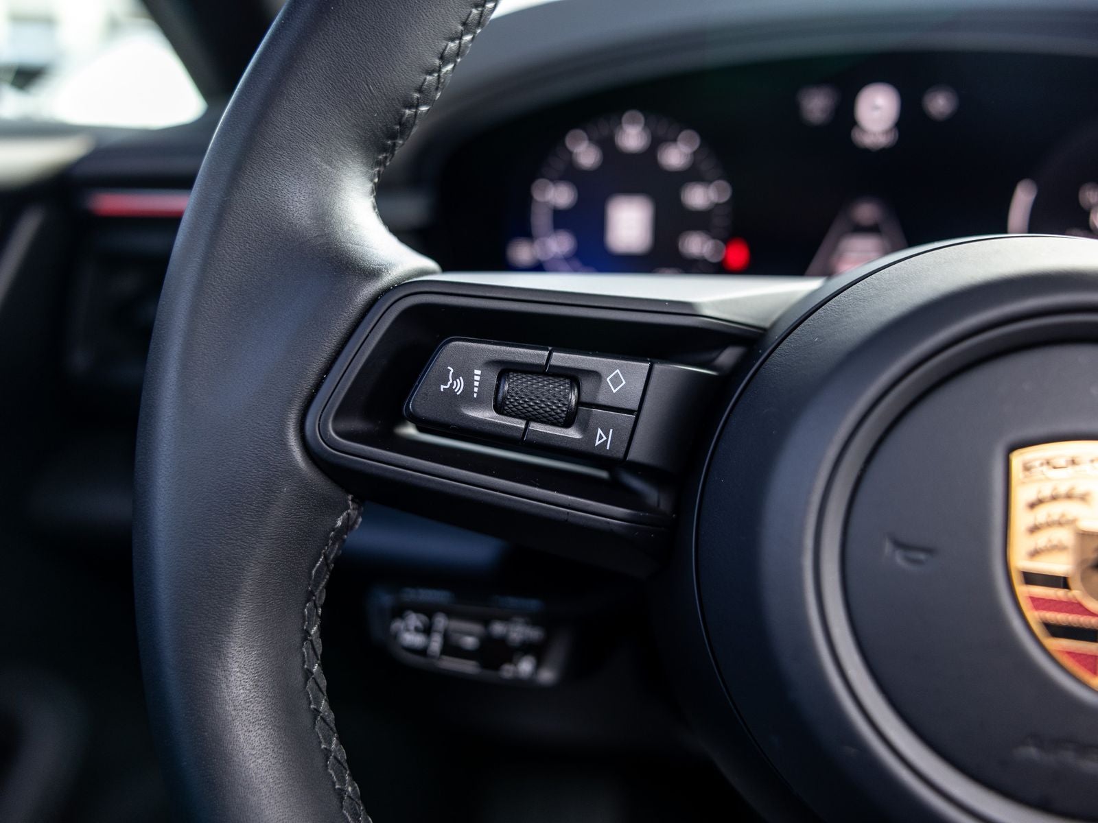 2025 Porsche Macan Electric