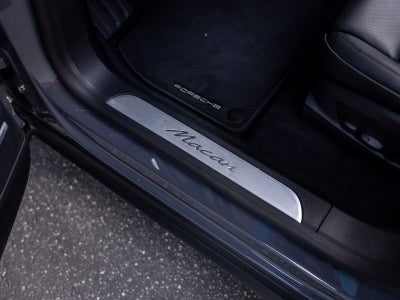 2025 Porsche Macan Electric