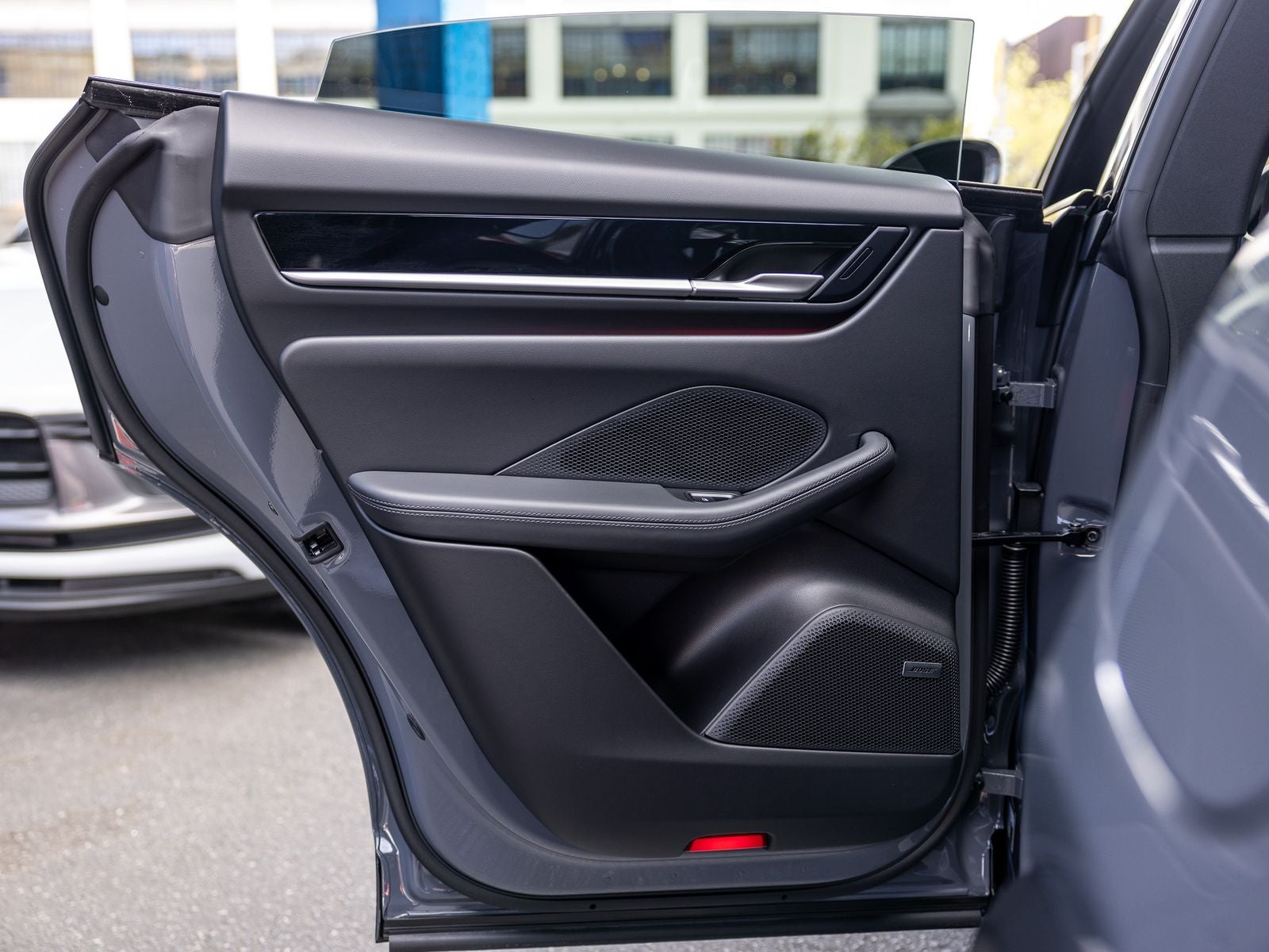 2025 Porsche Macan Electric