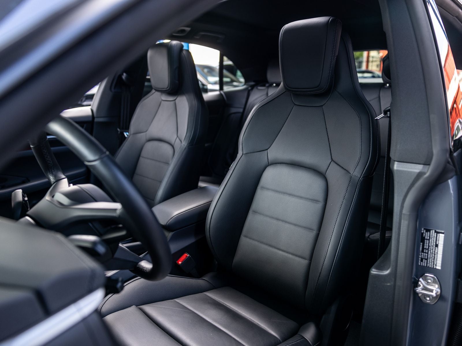 2025 Porsche Macan Electric