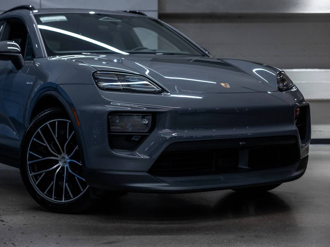 2025 Porsche Macan Electric