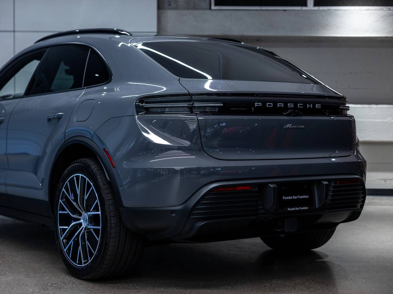 2025 Porsche Macan Electric