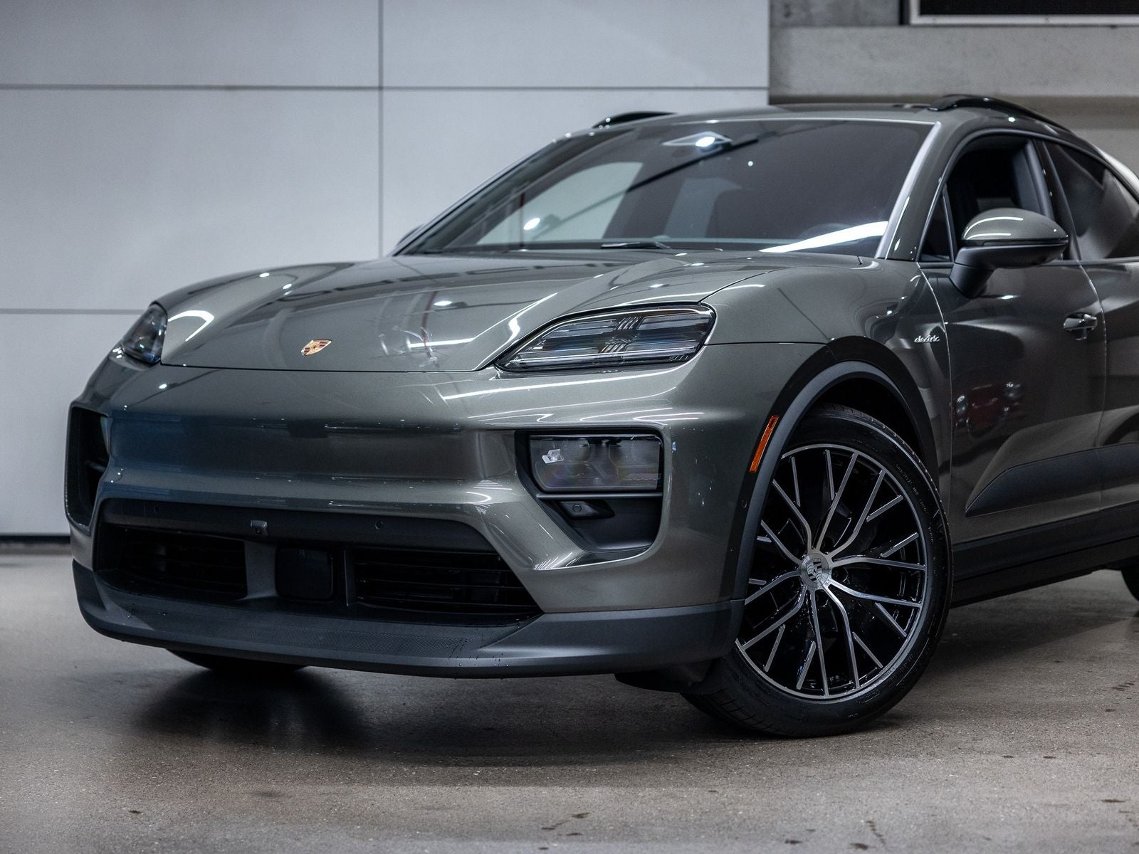 2025 Porsche Macan Macan Electric