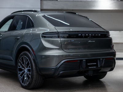 2025 Porsche Macan Macan Electric