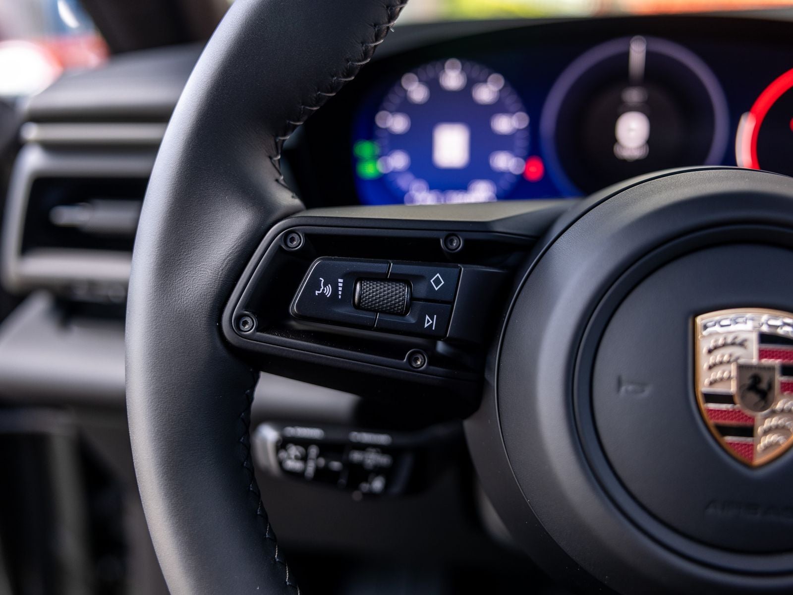 2025 Porsche Macan Macan Electric