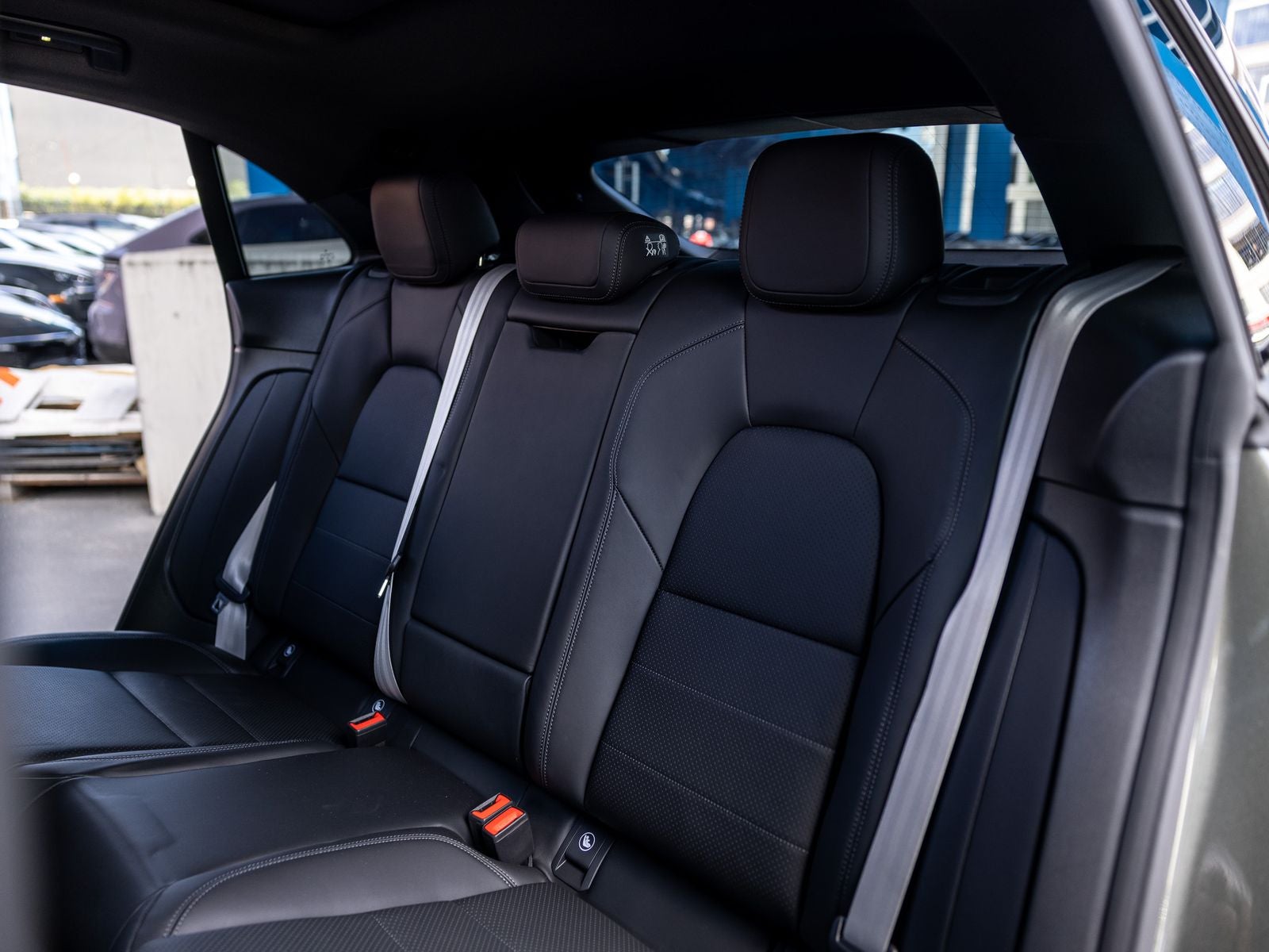 2025 Porsche Macan Macan Electric