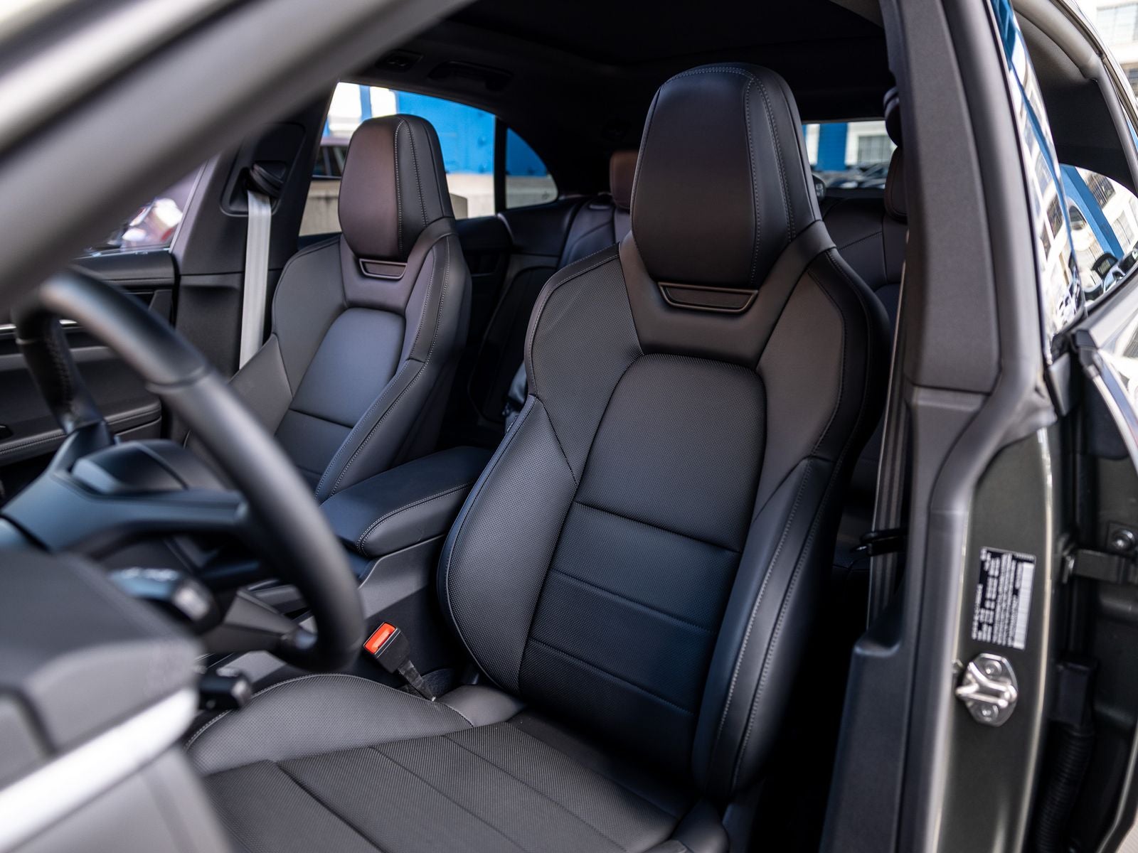2025 Porsche Macan Macan Electric