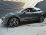 2025 Porsche Macan Macan Electric