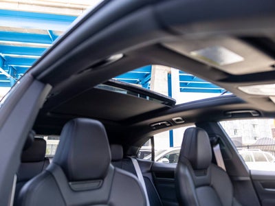 2025 Porsche Macan Macan Electric