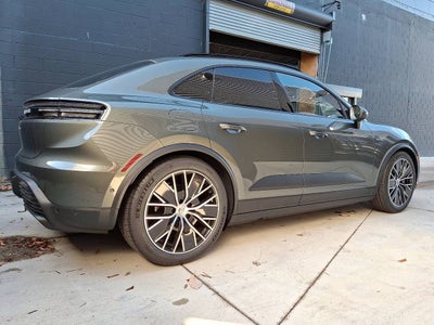 2025 Porsche Macan Macan Electric