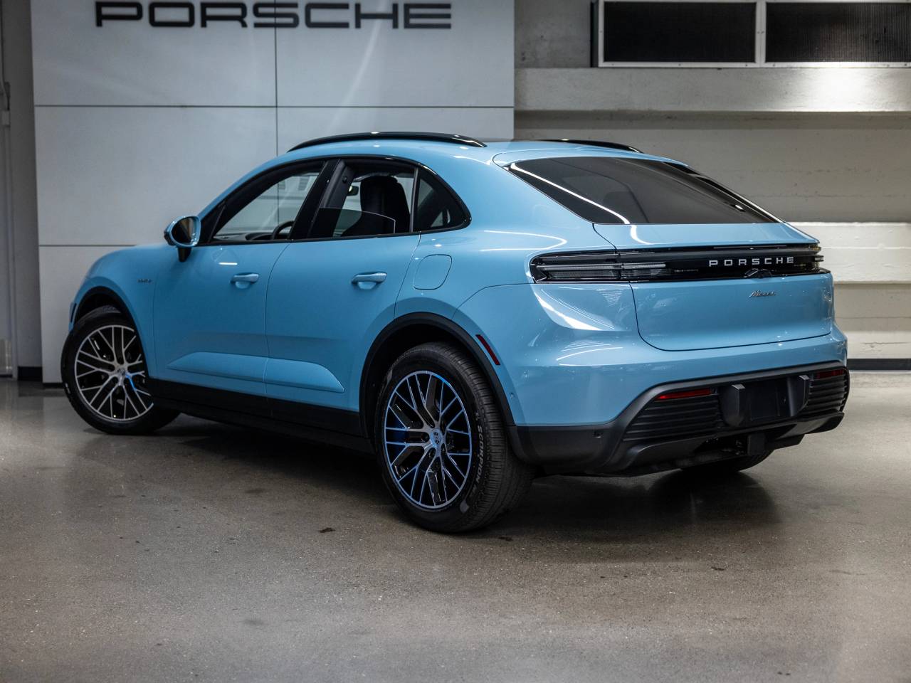 2025 Porsche Macan Macan Electric