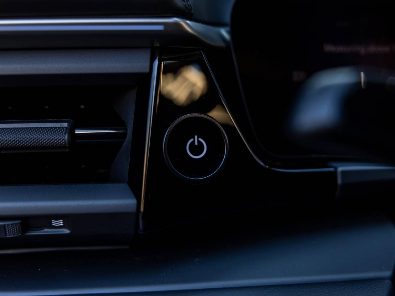 2025 Porsche Macan Macan Electric