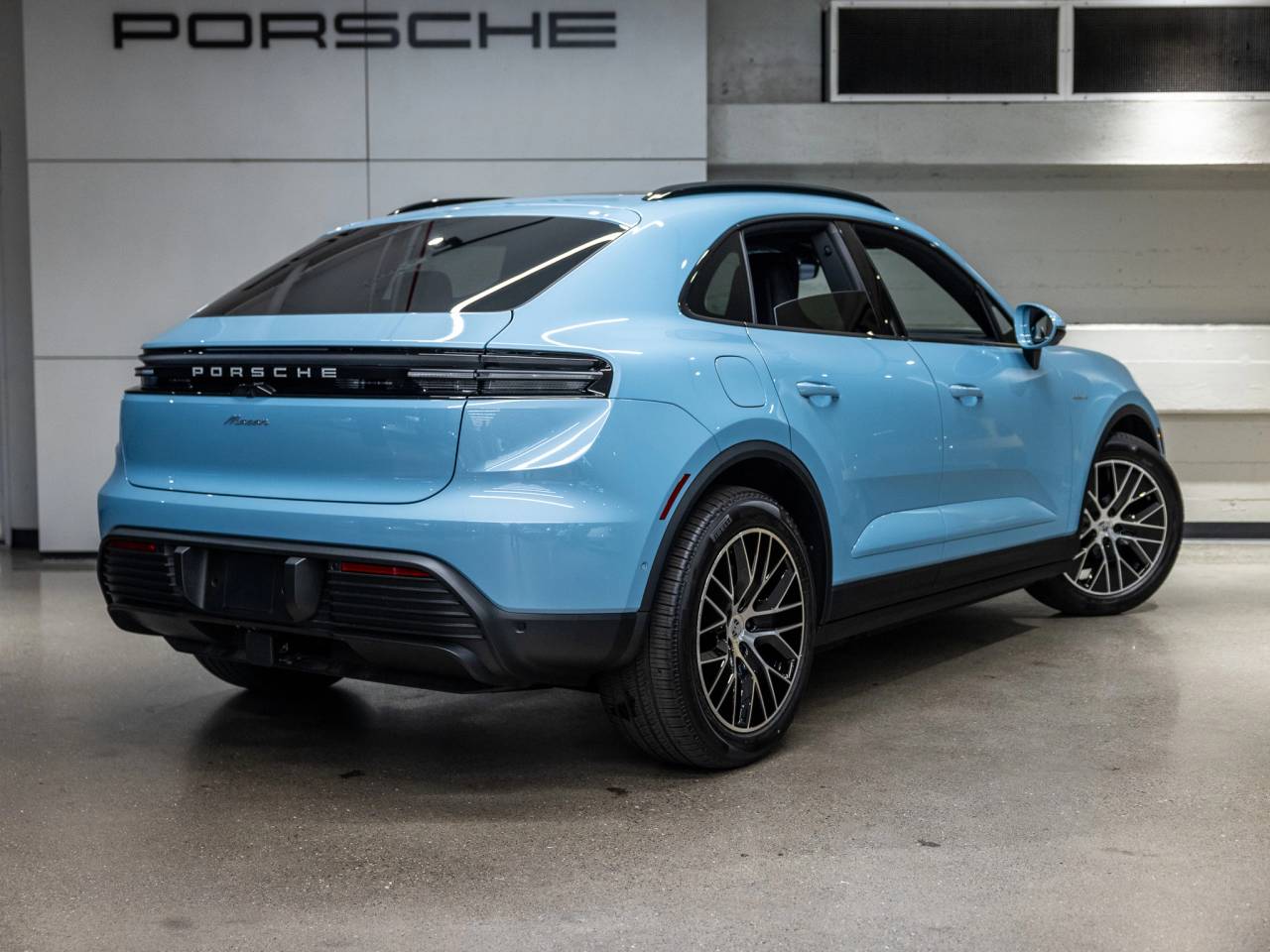 2025 Porsche Macan Macan Electric