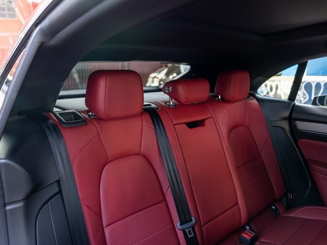 2025 Porsche Macan Macan Electric