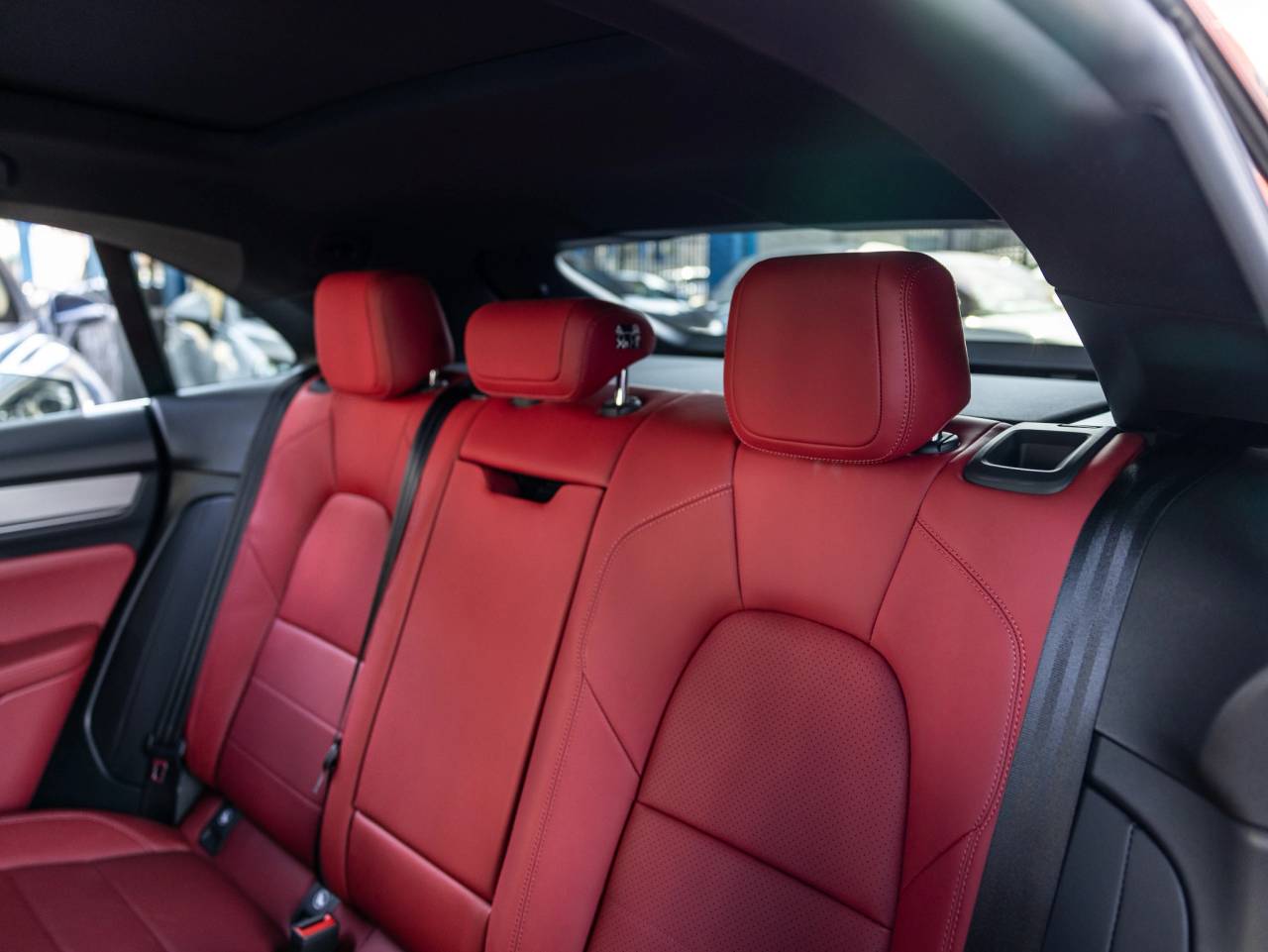 2025 Porsche Macan Macan Electric