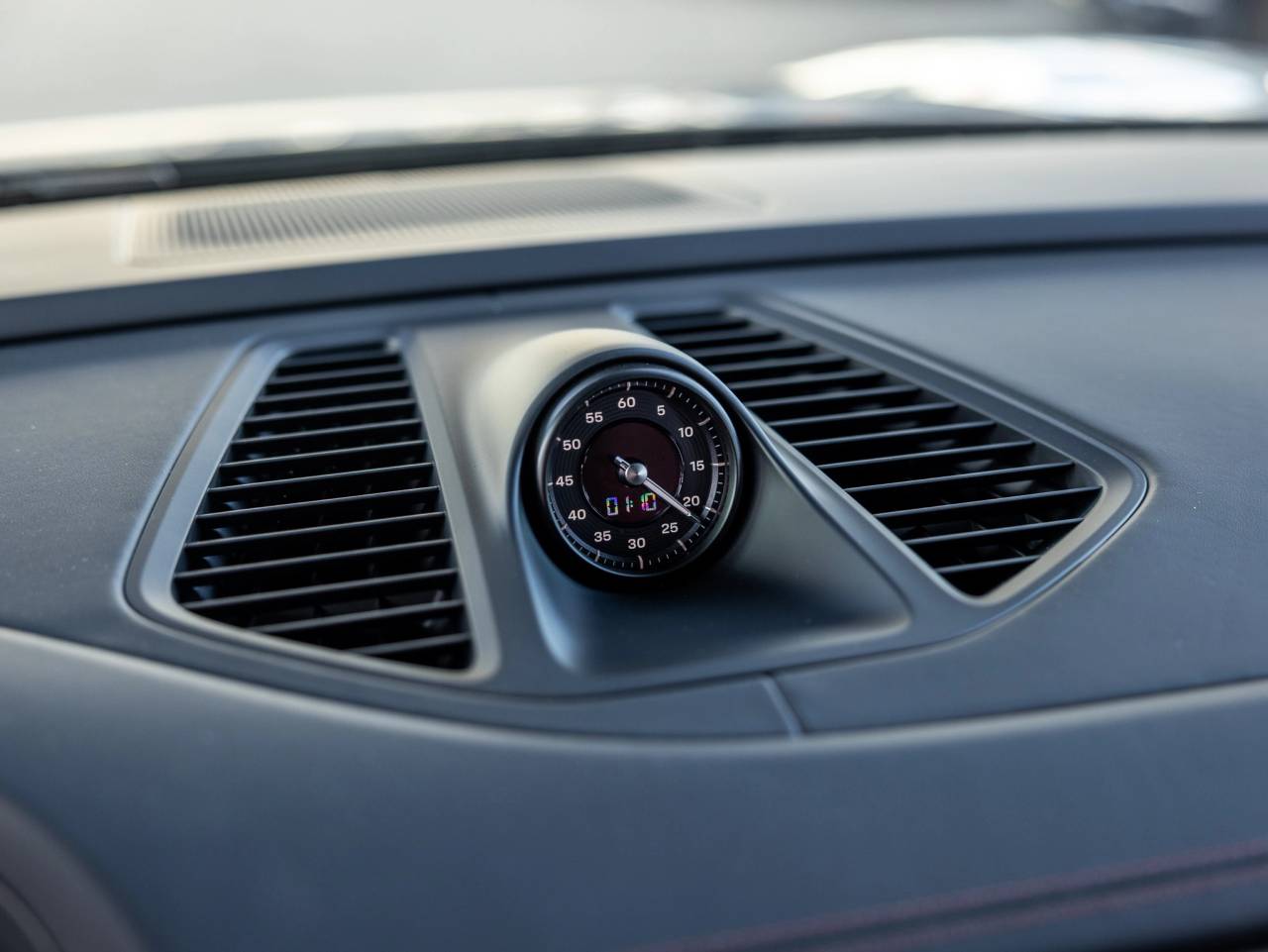 2025 Porsche Macan Macan Electric