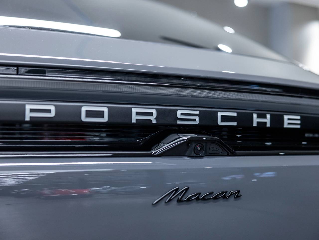 2025 Porsche Macan Macan Electric