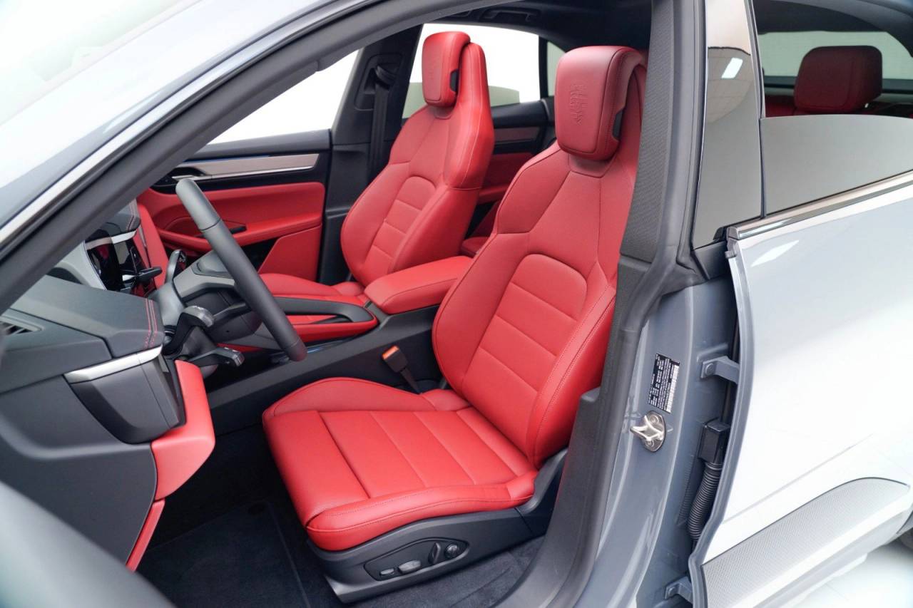 2025 Porsche Macan Macan Electric