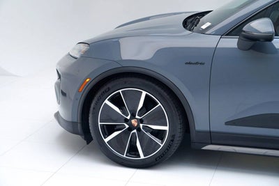 2025 Porsche Macan Macan Electric