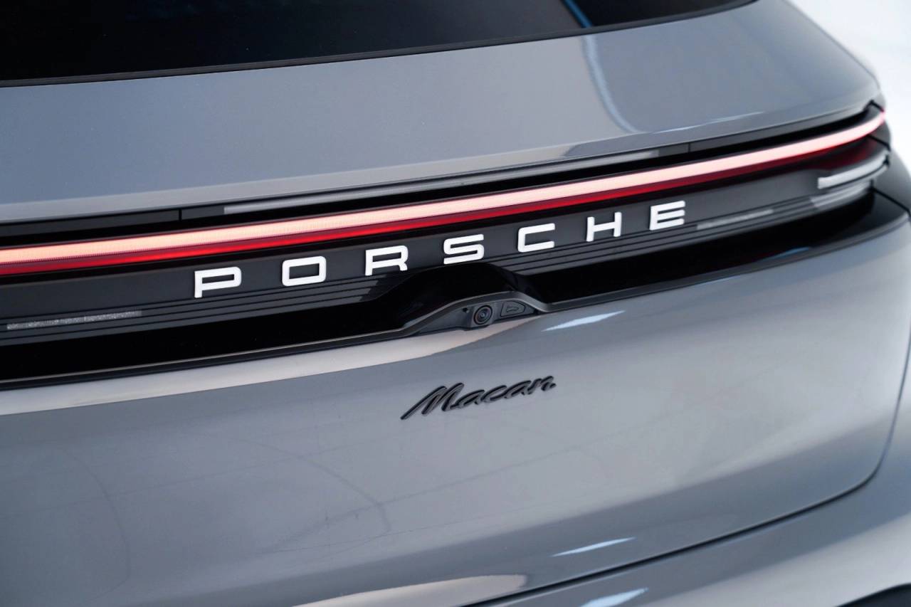 2025 Porsche Macan Macan Electric