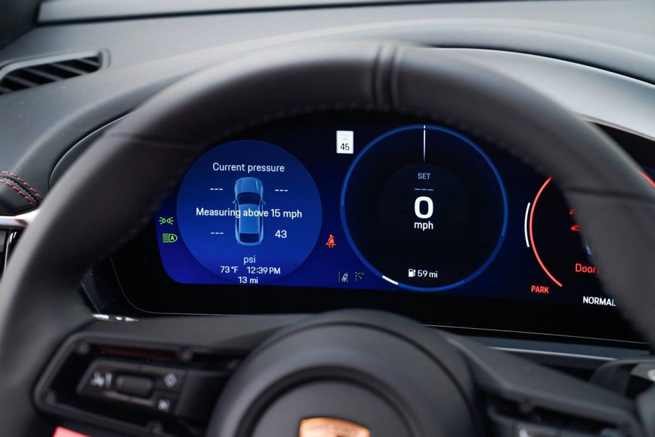 2025 Porsche Macan Macan Electric