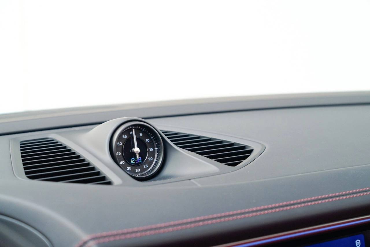 2025 Porsche Macan Macan Electric