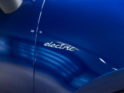 2025 Porsche Macan Macan Electric