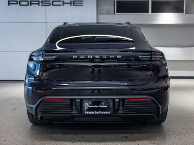 2025 Porsche Macan Electric