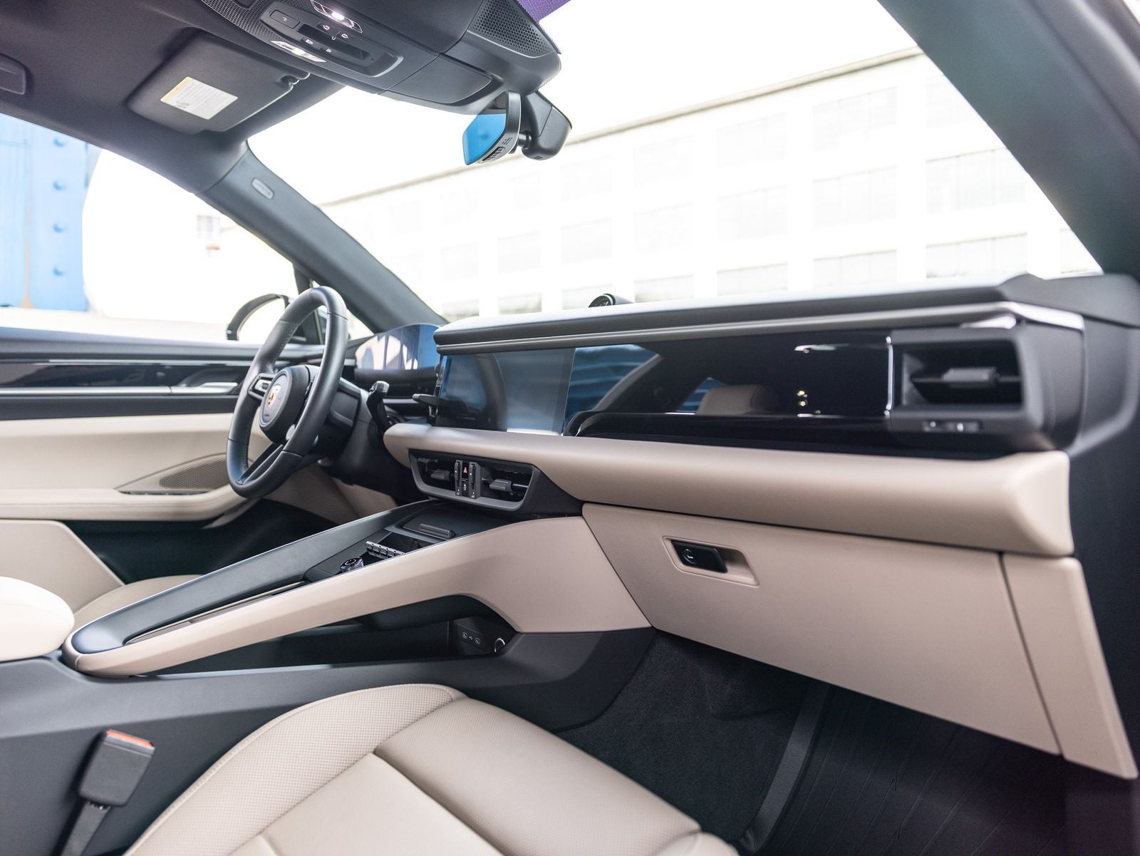 2025 Porsche Macan Electric