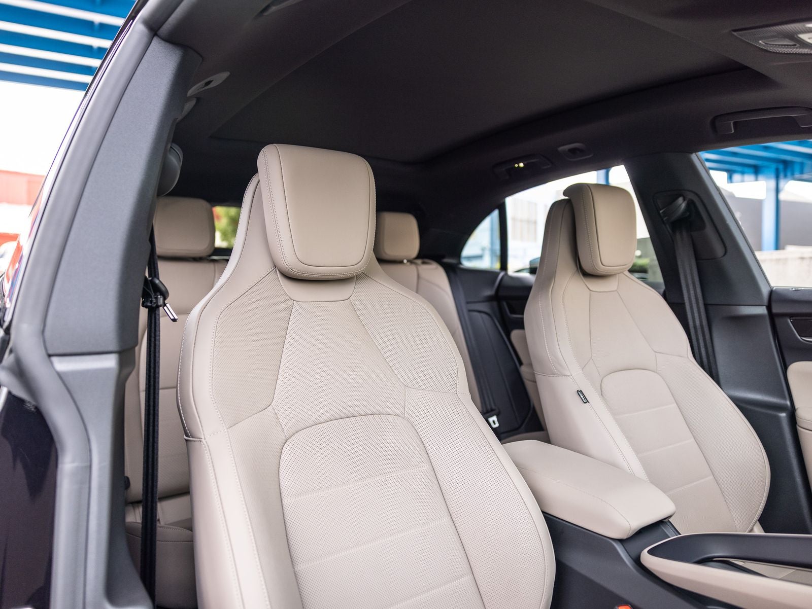 2025 Porsche Macan Electric