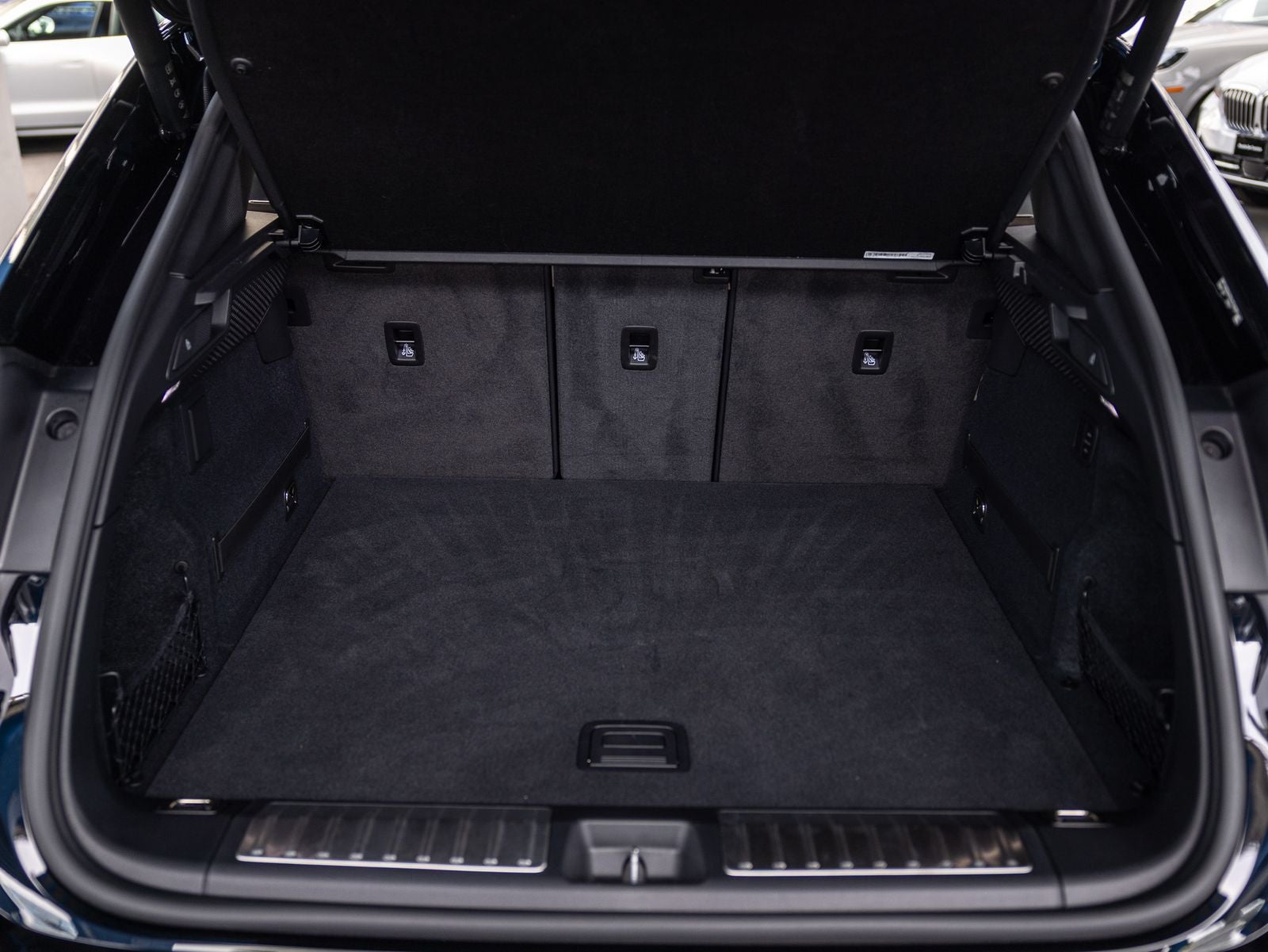 2025 Porsche Macan Electric