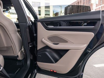 2025 Porsche Macan Electric