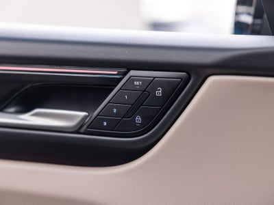 2025 Porsche Macan Electric