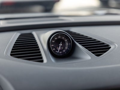 2025 Porsche Macan Electric