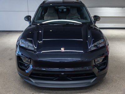 2025 Porsche Macan Electric