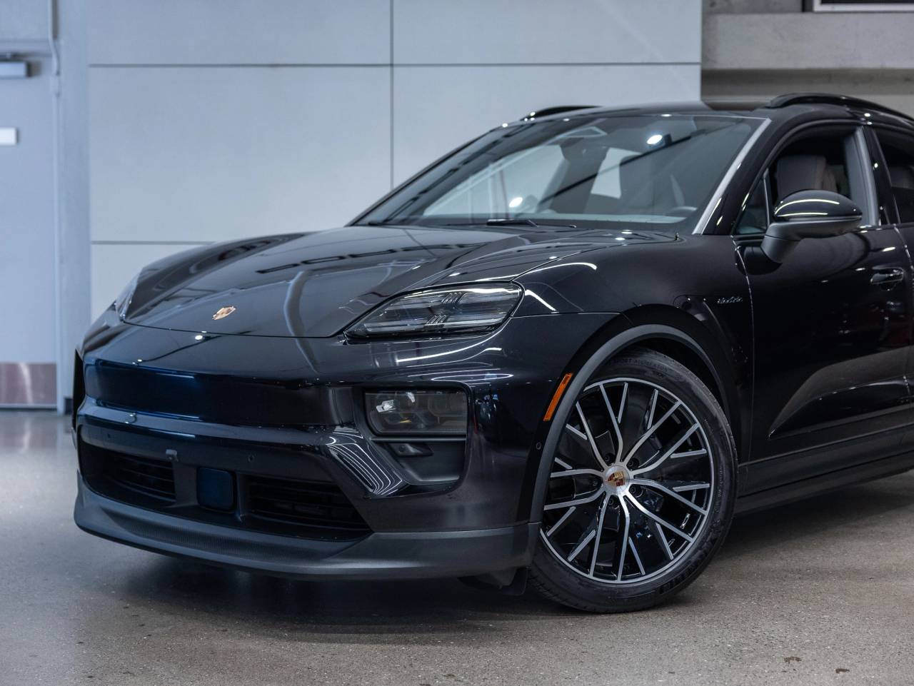 2025 Porsche Macan Electric