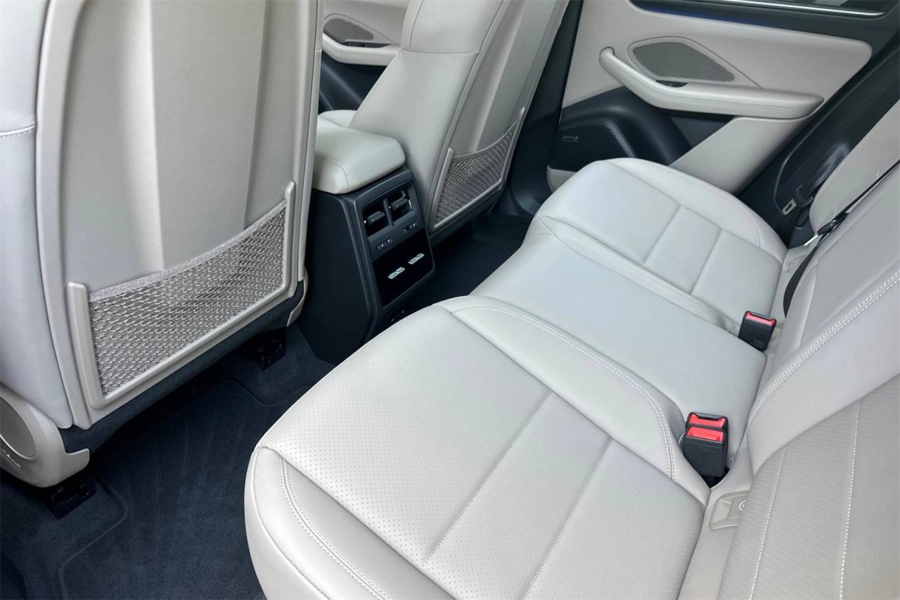 2025 Porsche Macan Electric