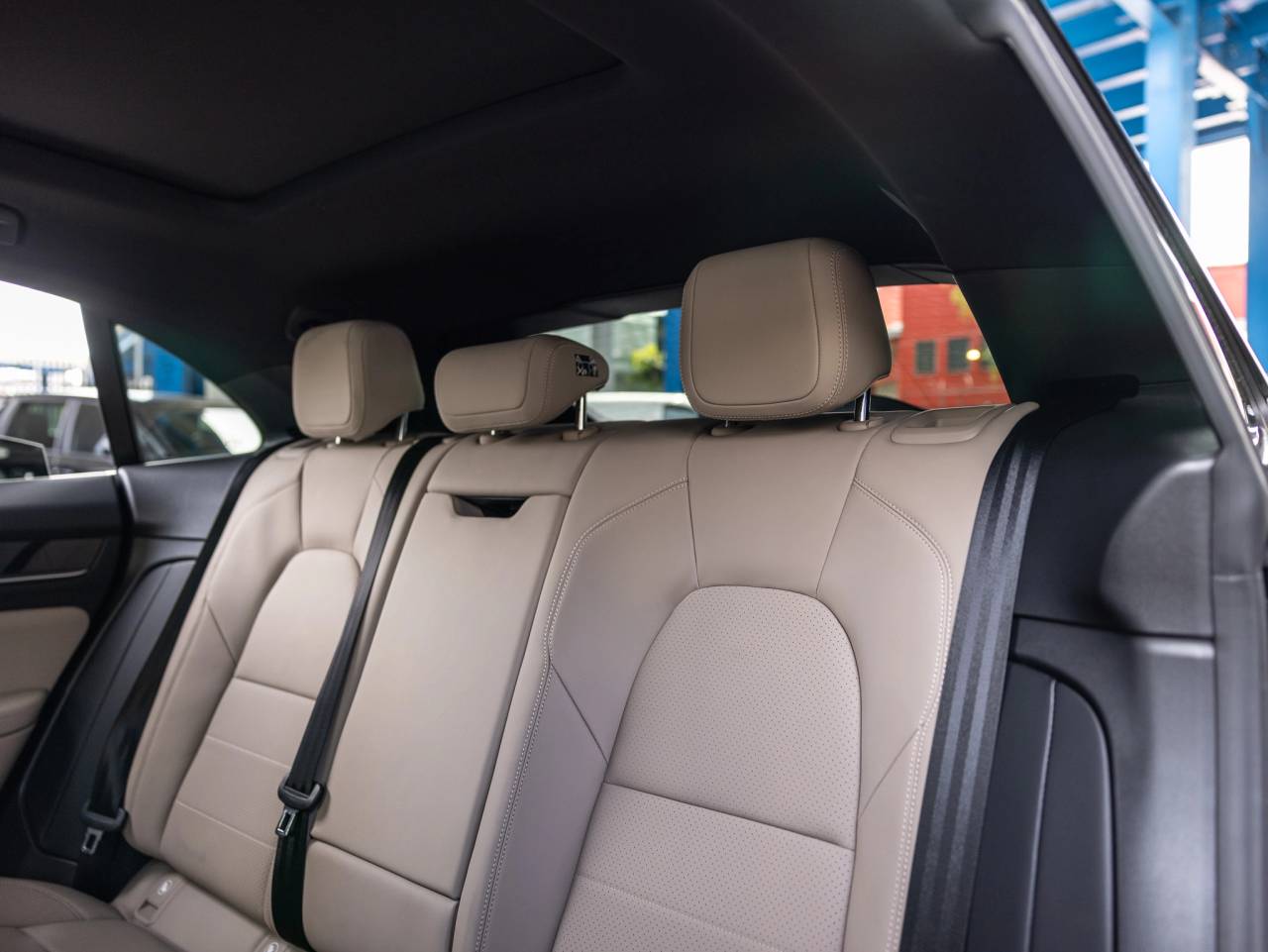 2025 Porsche Macan Electric