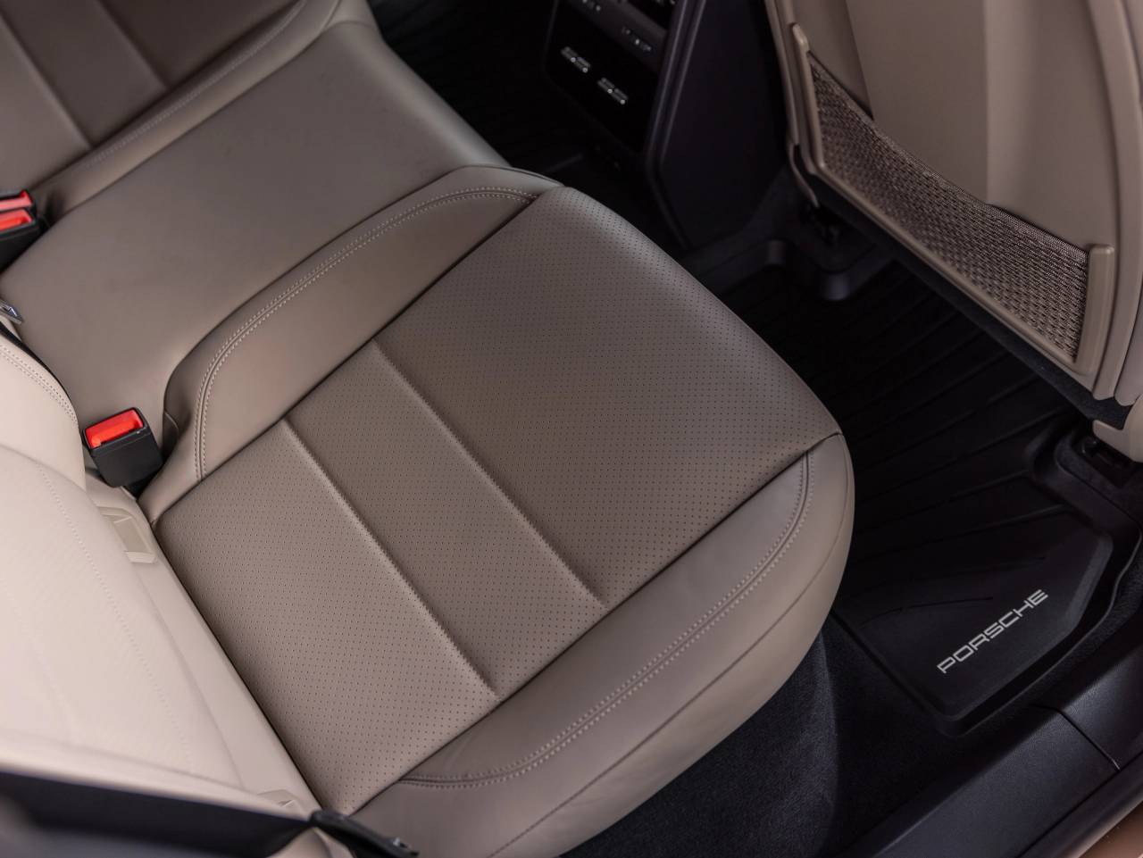 2025 Porsche Macan Electric